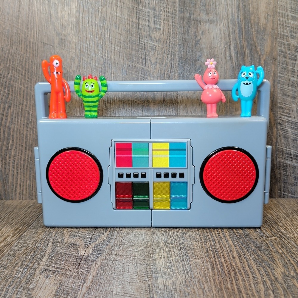 VINTAGE YO GABBA GABBA BOOMBOX BY BLUE BOX 2008 LIGHTS & SOUNDS TESTED **READ